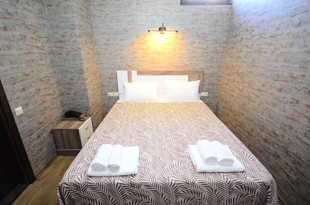 Dream Tower Hotel Батуми Екстериор снимка