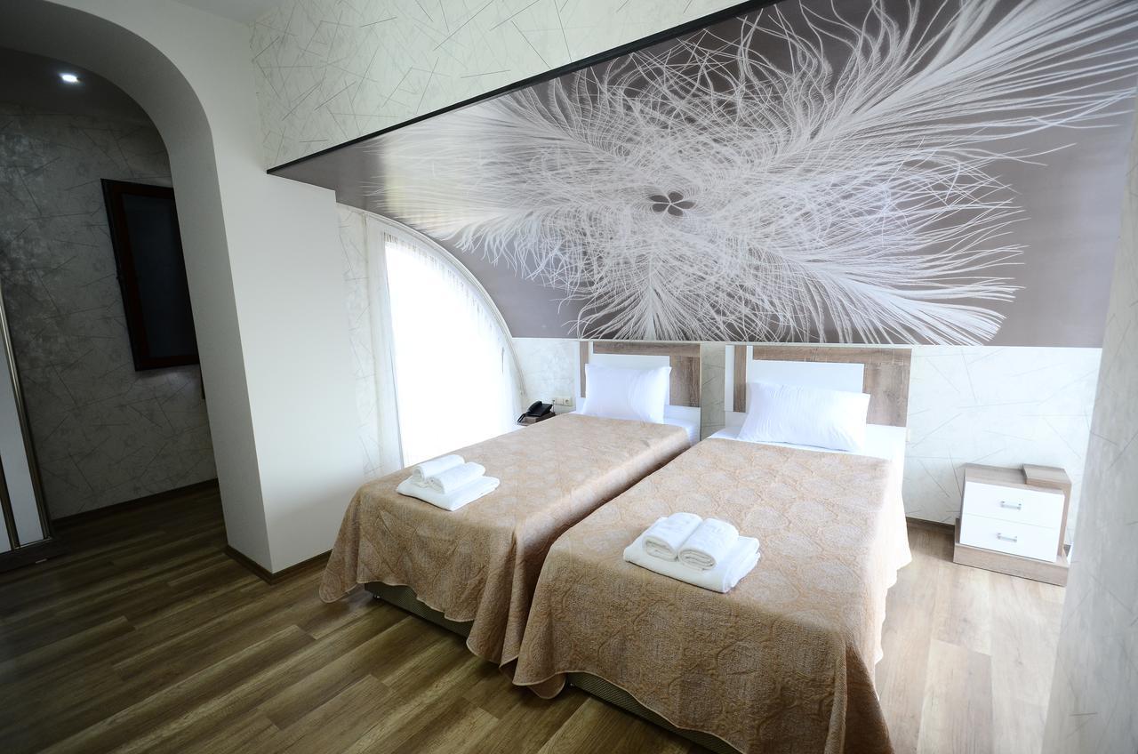 Dream Tower Hotel Батуми Екстериор снимка