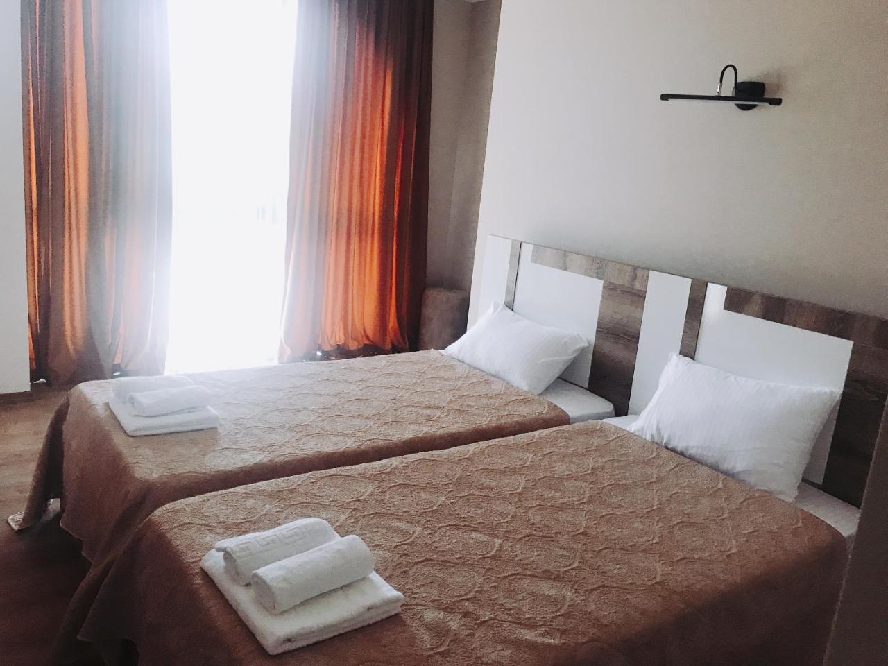 Dream Tower Hotel Батуми Екстериор снимка