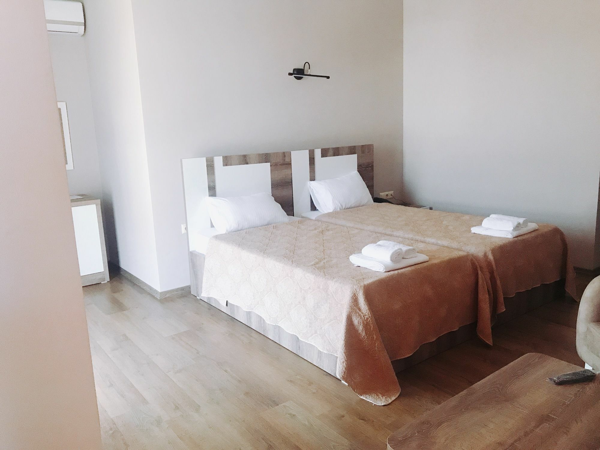 Dream Tower Hotel Батуми Екстериор снимка